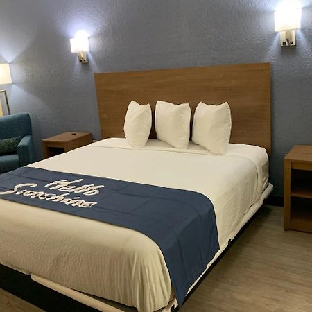 Days Inn By Wyndham Apopka/Orlando Esterno foto