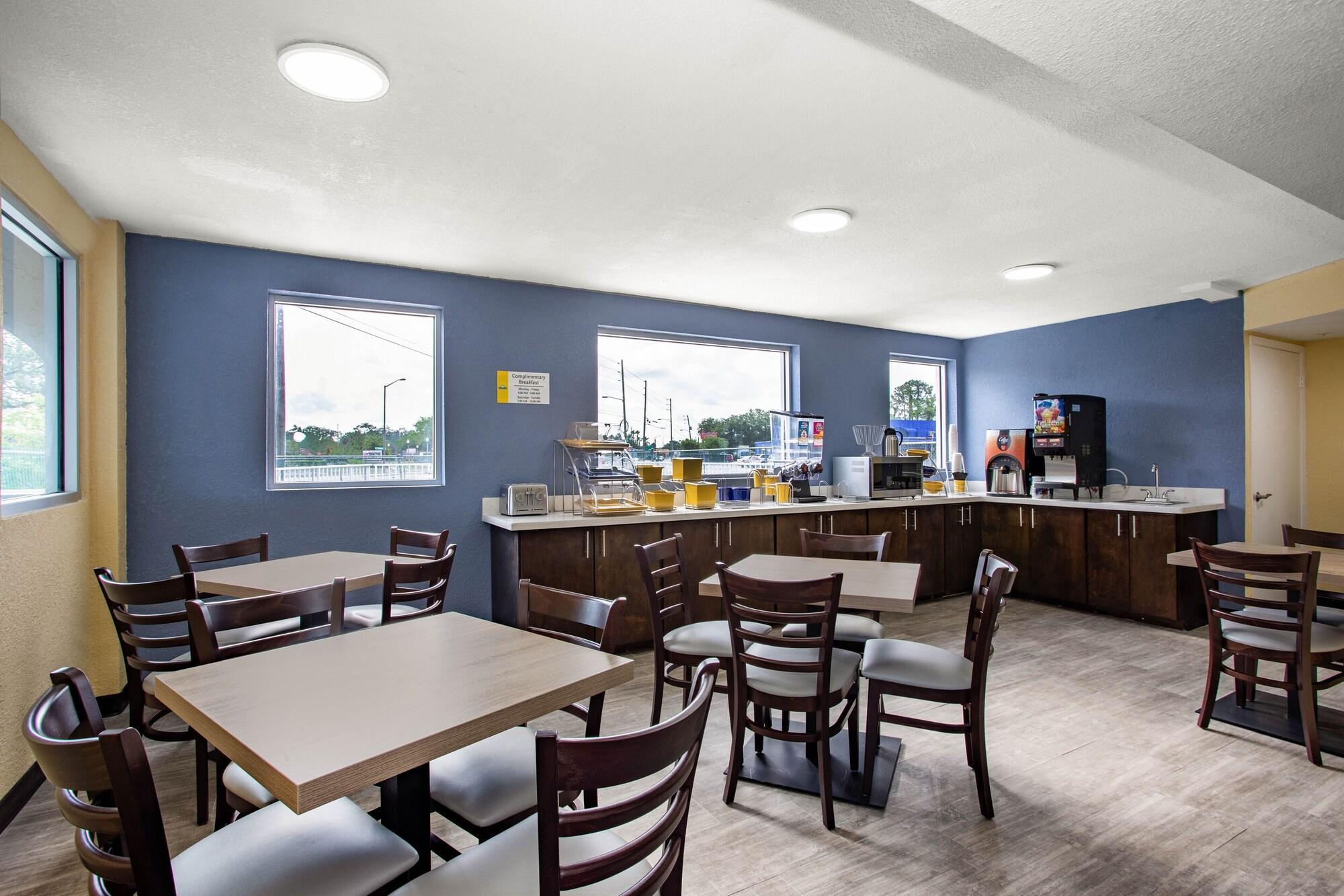 Days Inn By Wyndham Apopka/Orlando Esterno foto