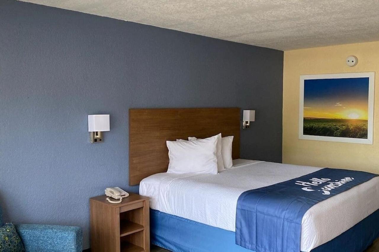 Days Inn By Wyndham Apopka/Orlando Esterno foto